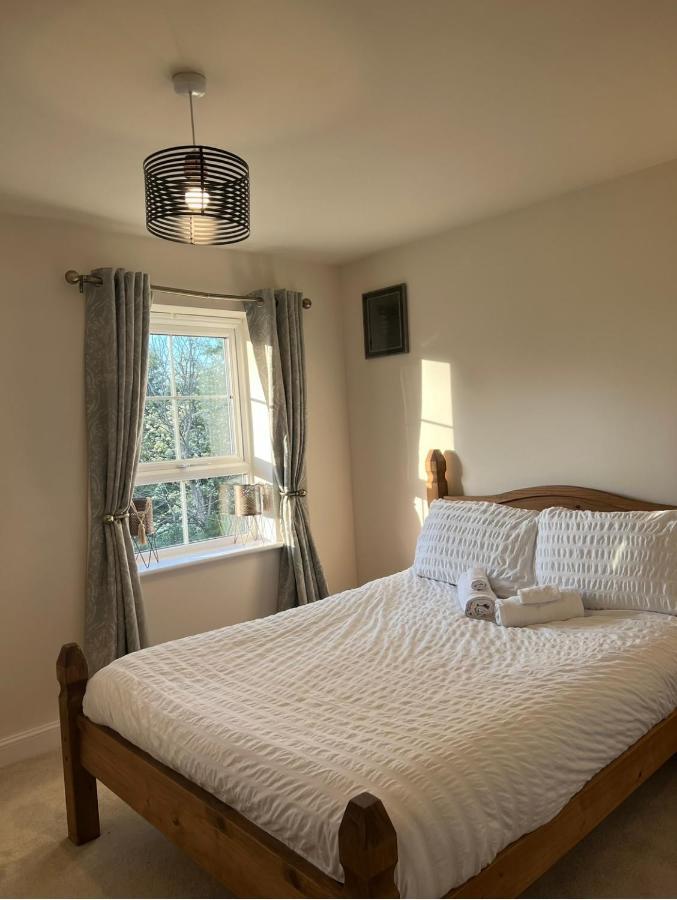 Cosy Double Room With Private Bathroom Homestay Caldecote エクステリア 写真